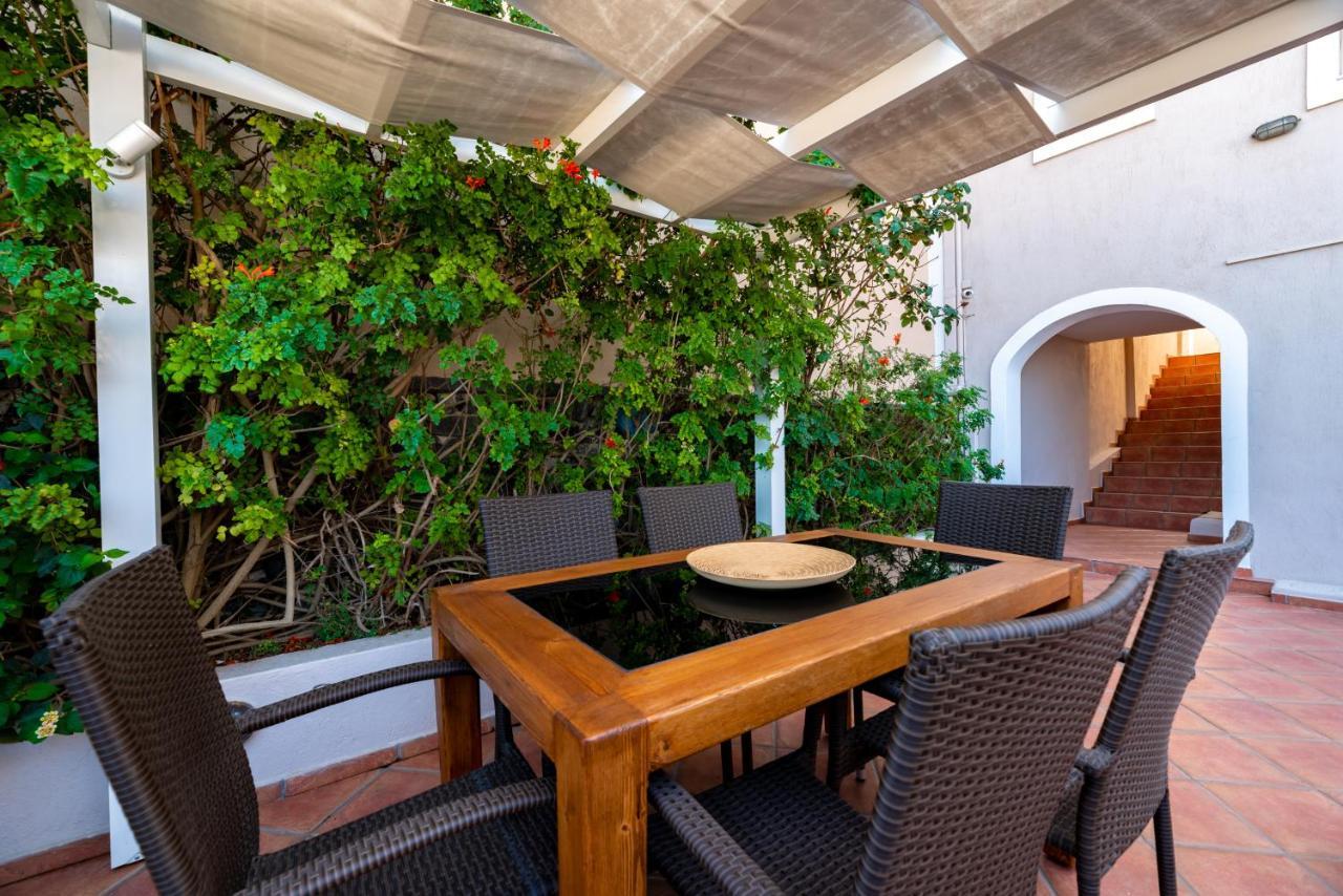 Villa By Hotel Thira Fira  Bagian luar foto