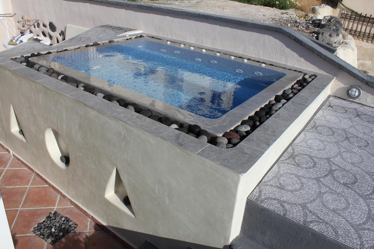 Villa By Hotel Thira Fira  Bagian luar foto